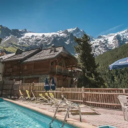 Castillan 3* La Grave